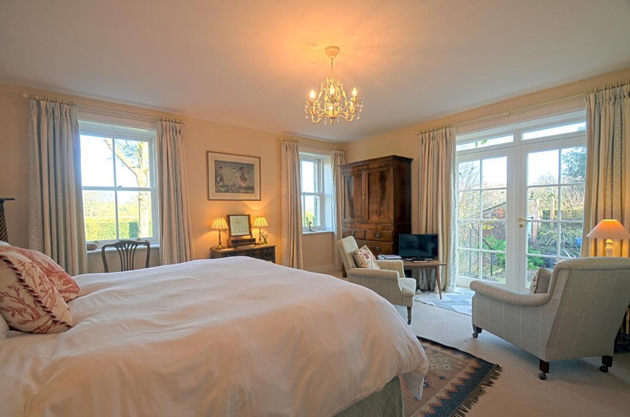 Ingram House Bed & Breakfast อัล์นวิก ภายนอก รูปภาพ